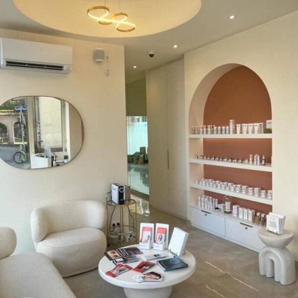 Réalisation globale d’un cabinet de Soins esthétiques SMART CLINIC GROUPE à Strasbourg centre